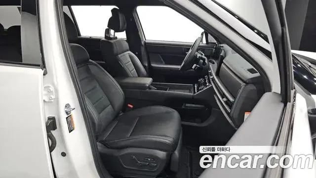 Hyundai Santa Fe 2024 — ფოტო 23/35