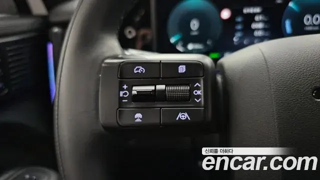 Hyundai Santa Fe 2024 — ფოტო 28/35