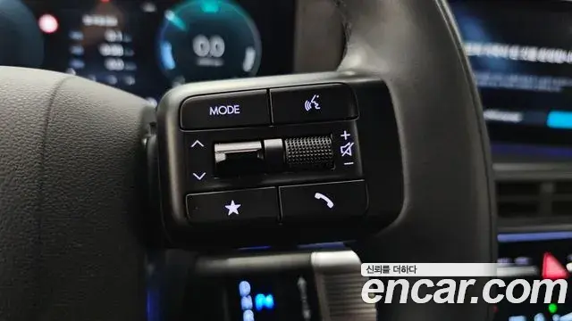 Hyundai Santa Fe 2024 — ფოტო 21/35