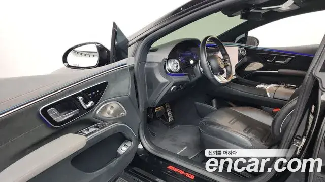 Mercedes-Benz EQS 2022 — Photo 6/39