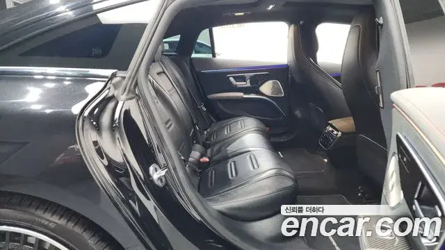 Mercedes-Benz EQS 2022 — Photo 10/39