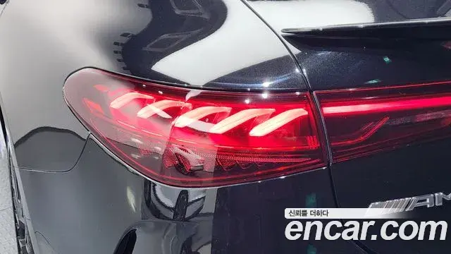 Mercedes-Benz EQS 2022 — Photo 8/39