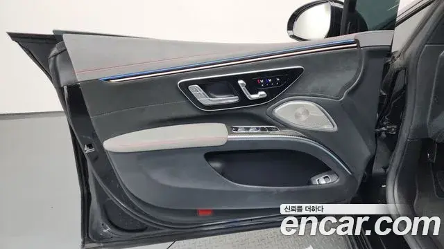 Mercedes-Benz EQS 2022 — Photo 28/39