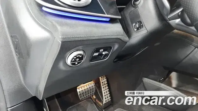 Mercedes-Benz EQS 2022 — Photo 21/39