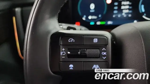 Hyundai Santa Fe 2023 — Photo 29/37