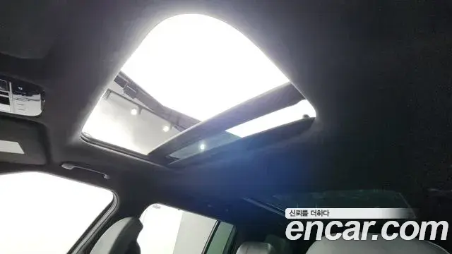 Hyundai Santa Fe 2023 — Photo 25/37