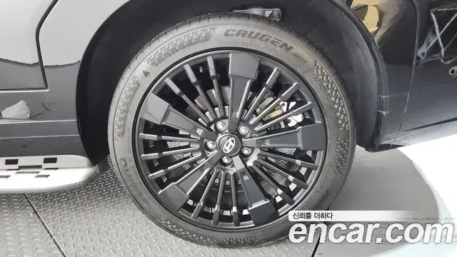 Hyundai Santa Fe 2023 — Photo 37/37