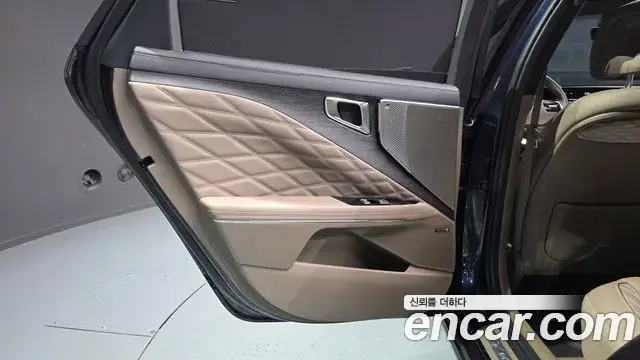 Kia K8 2024 — ფოტო 25/33