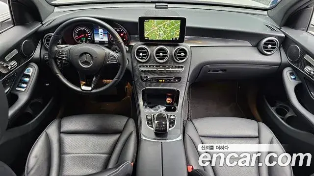 Mercedes-Benz GLC-Class 2019 — Şəkil 12/30