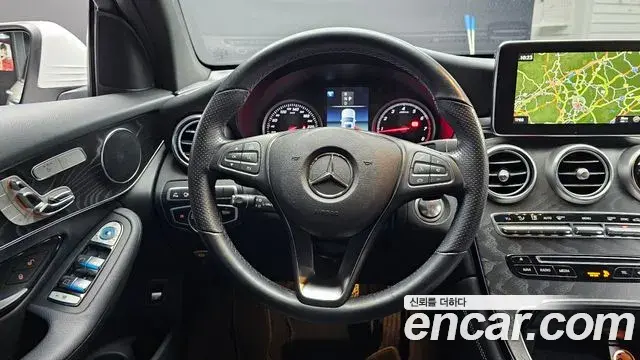Mercedes-Benz GLC-Class 2019 — Şəkil 20/30