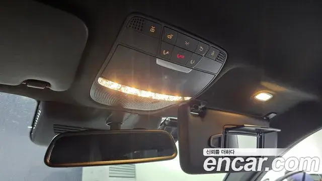Mercedes-Benz GLC-Class 2019 — Şəkil 30/30