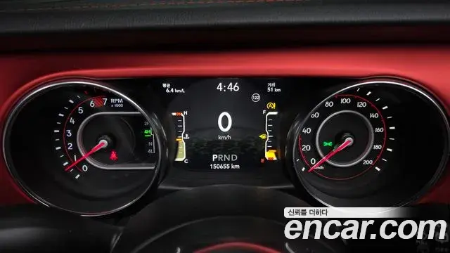 Jeep Wrangler 2020 — ფოტო 15/20