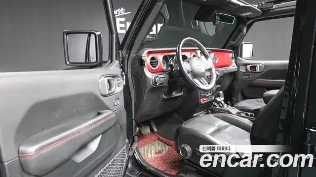 Jeep Wrangler 2020 — ფოტო 9/20