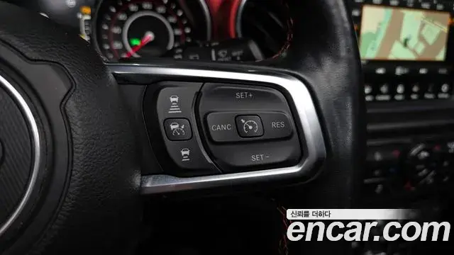 Jeep Wrangler 2020 — ფოტო 10/20