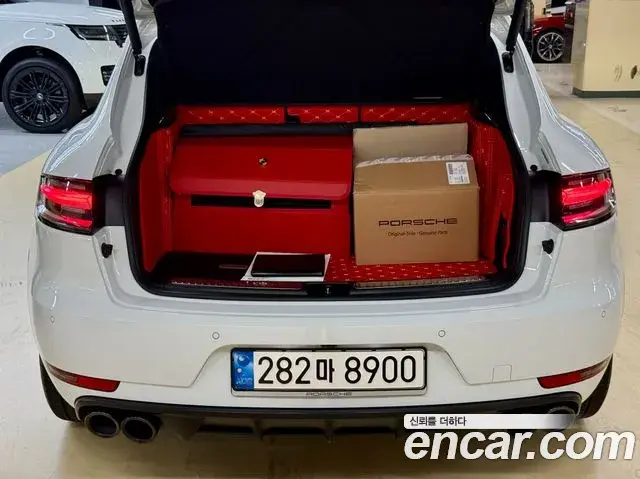 Porsche Macan 2020 — Şəkil 14/17