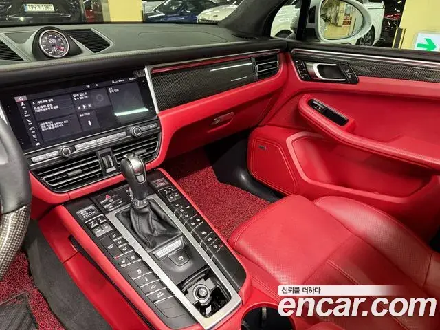 Porsche Macan 2020 — Şəkil 10/17