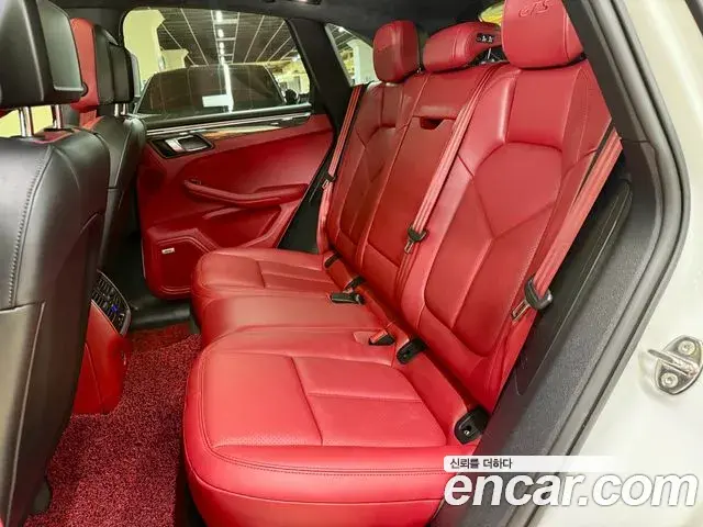 Porsche Macan 2020 — Şəkil 7/17