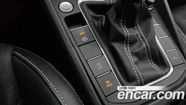 Volkswagen Jetta 2023 — Photo 2/34