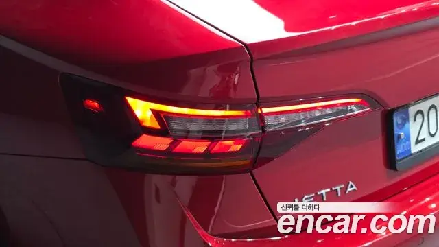 Volkswagen Jetta 2023 — Photo 29/34