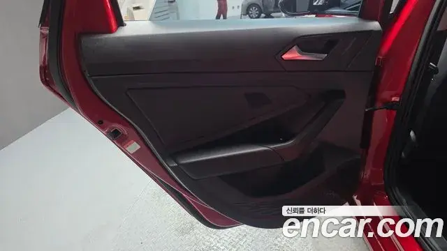 Volkswagen Jetta 2023 — Photo 28/34