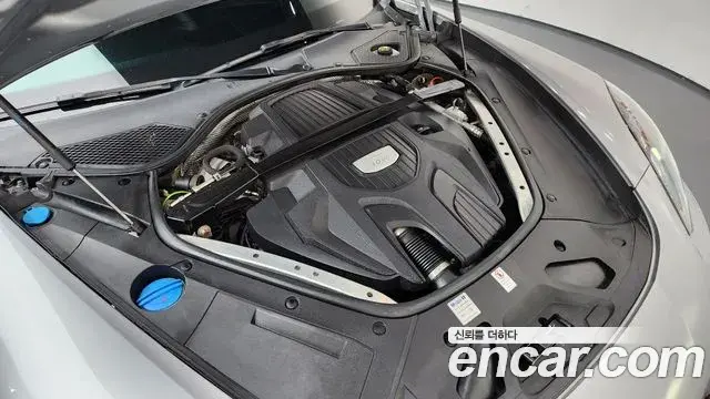 Porsche Panamera 2018 — ფოტო 1/34