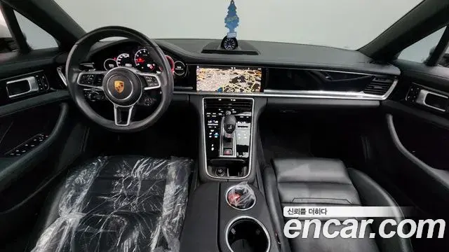 Porsche Panamera 2018 — ფოტო 6/34