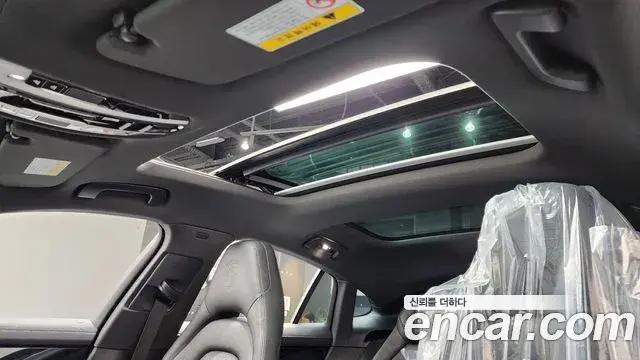 Porsche Panamera 2018 — ფოტო 8/34