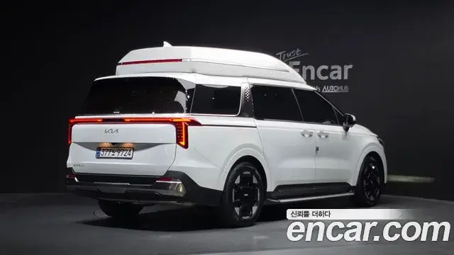 Kia Carnival 2024 — Photo 17/32