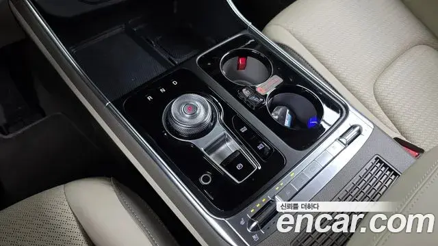 Kia Carnival 2024 — Photo 13/32