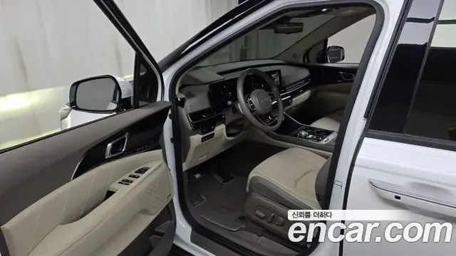 Kia Carnival 2024 — Photo 3/32