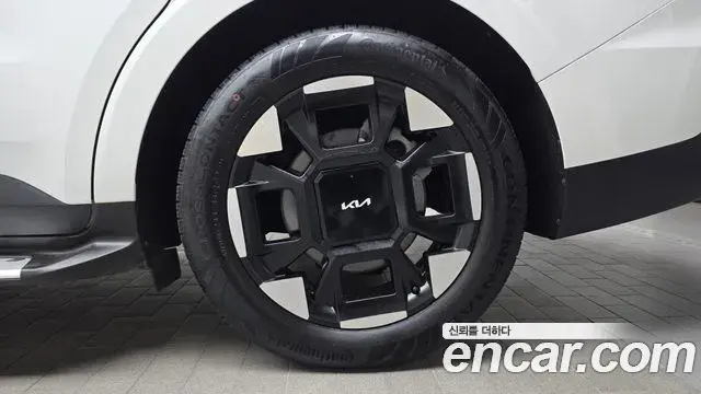 Kia Carnival 2024 — Photo 14/32