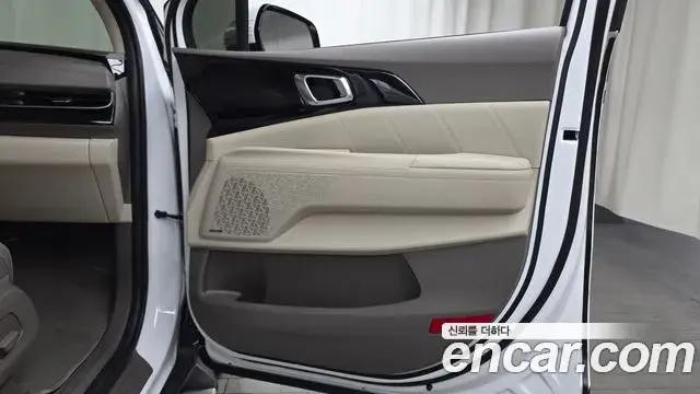 Kia Carnival 2024 — Photo 12/32