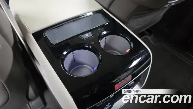 Kia Carnival 2024 — Photo 4/32