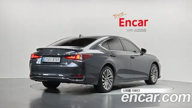 Lexus ES300h 2024 — Şəkil 7/32