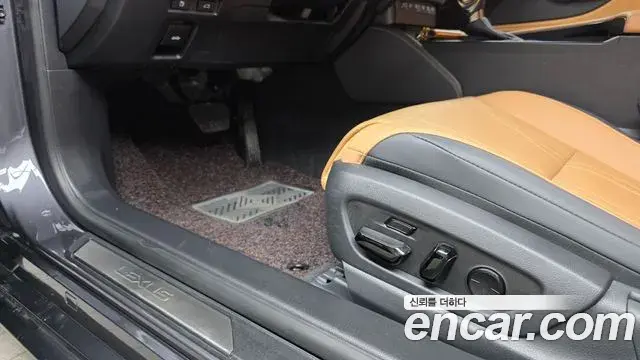 Lexus ES300h 2024 — Şəkil 24/32