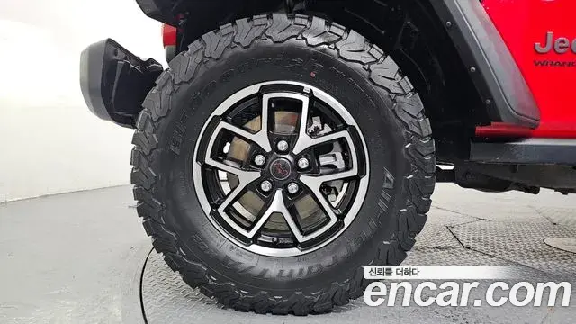 Jeep Wrangler 2024 — Şəkil 13/20