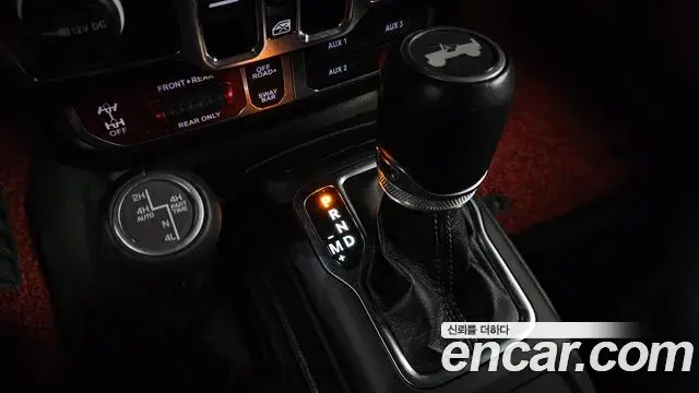 Jeep Wrangler 2024 — Şəkil 4/20