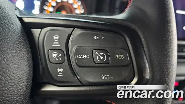 Jeep Wrangler 2024 — Şəkil 12/20