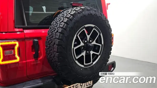 Jeep Wrangler 2024 — Şəkil 10/20