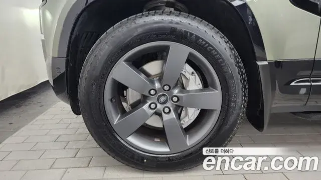Land Rover Defender 2025 — Şəkil 6/20
