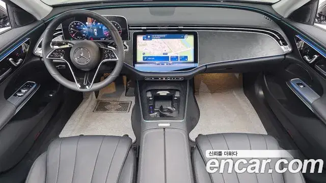 Mercedes-Benz E-Class 2025 — Фото 7/20