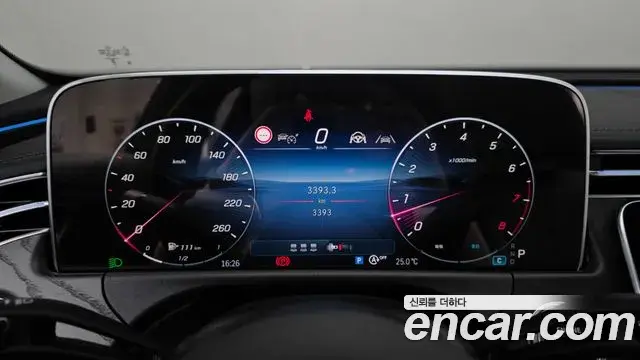 Mercedes-Benz E-Class 2025 — Фото 8/20