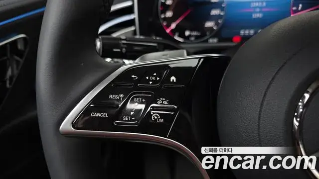 Mercedes-Benz E-Class 2025 — Фото 17/20