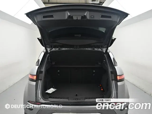 Land Rover Range Rover Evoque 2021 — Photo 2/20