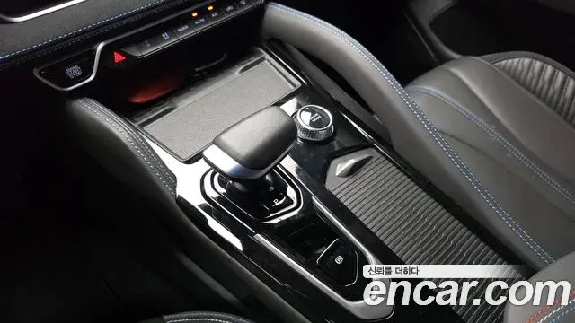 Renault Samsung Grand Koleos 2024 — Photo 10/20
