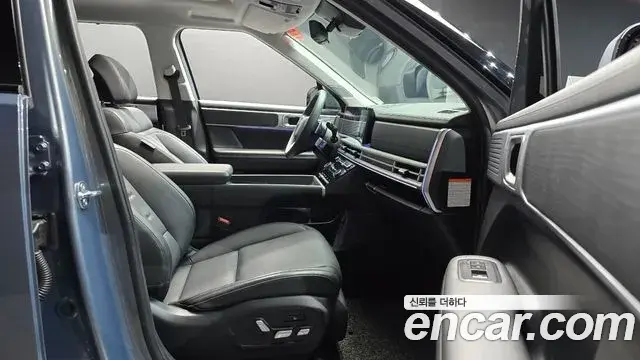 Hyundai Santa Fe 2024 — ფოტო 1/30