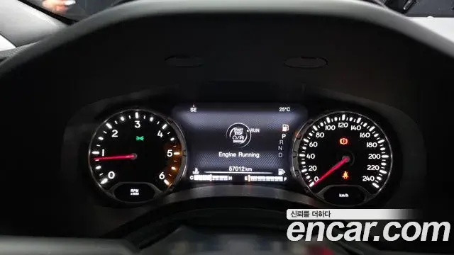 Jeep Renegade 2018 — Şəkil 3/34