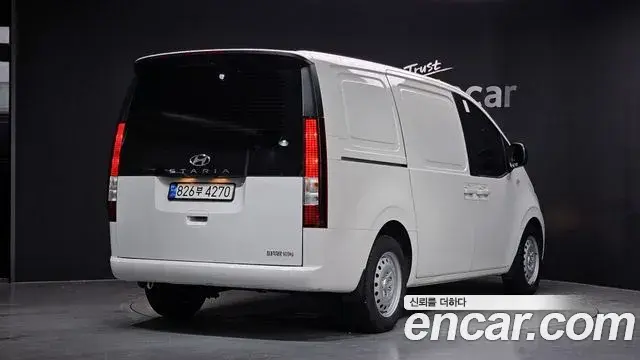 Hyundai Staria 2022 — Фото 2/20