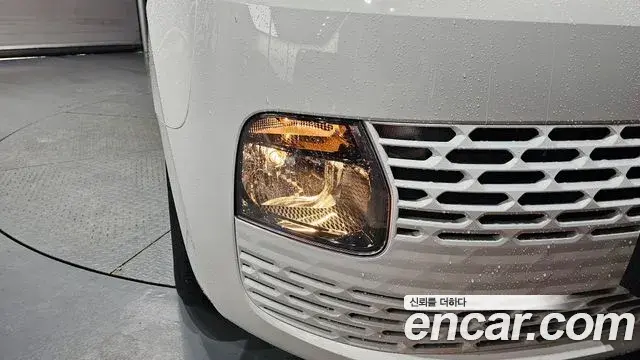 Hyundai Staria 2022 — Şəkil 7/31