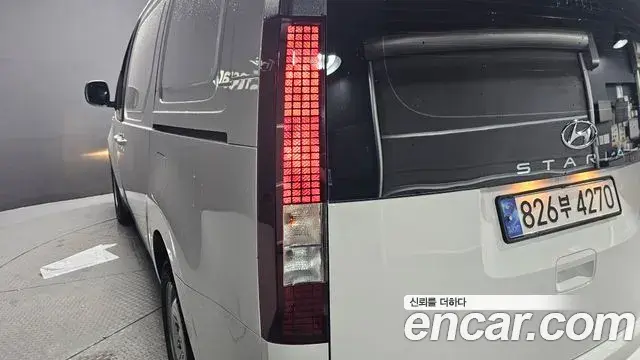 Hyundai Staria 2022 — Şəkil 2/31